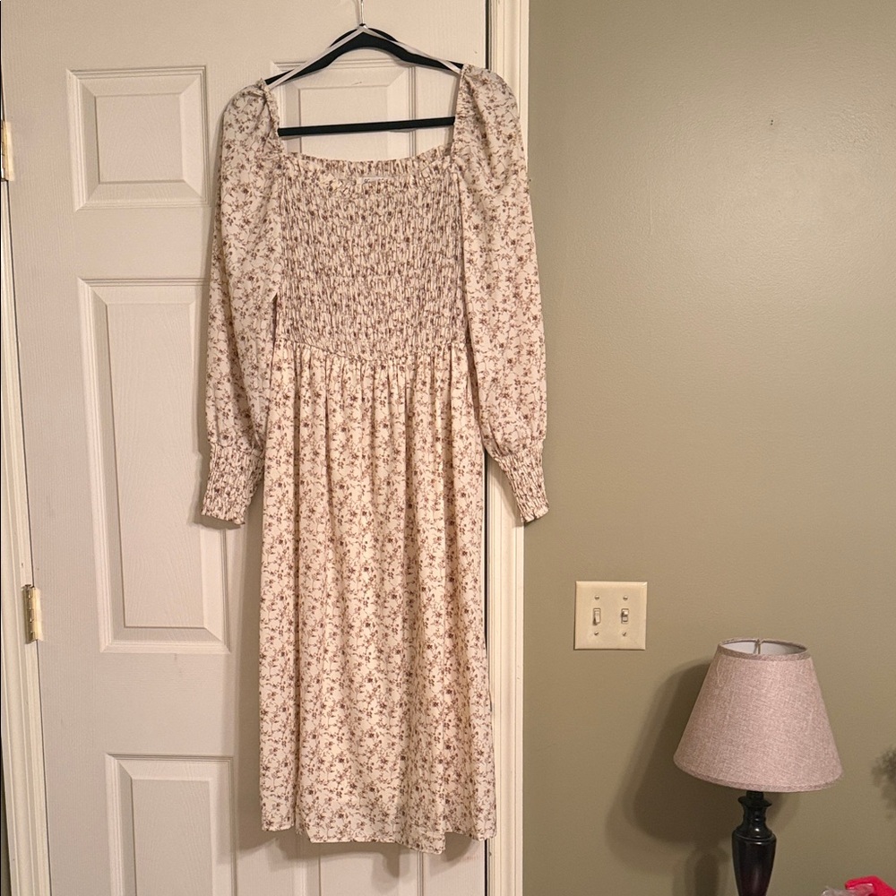 She + Sky Cream Floral Long Sleeve Dress